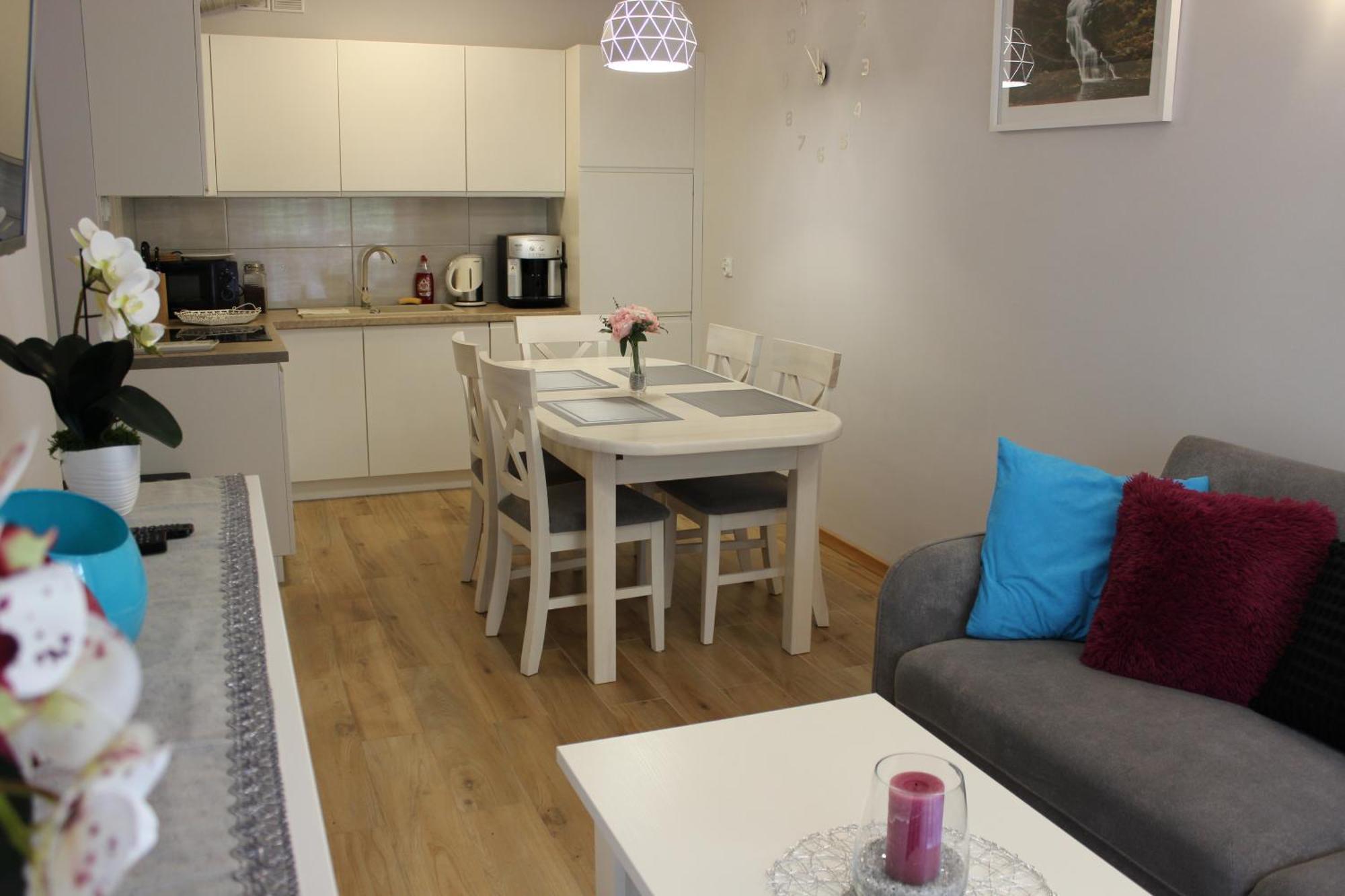Apartament Blisko Centrum Z Garazem Karpacz Esterno foto