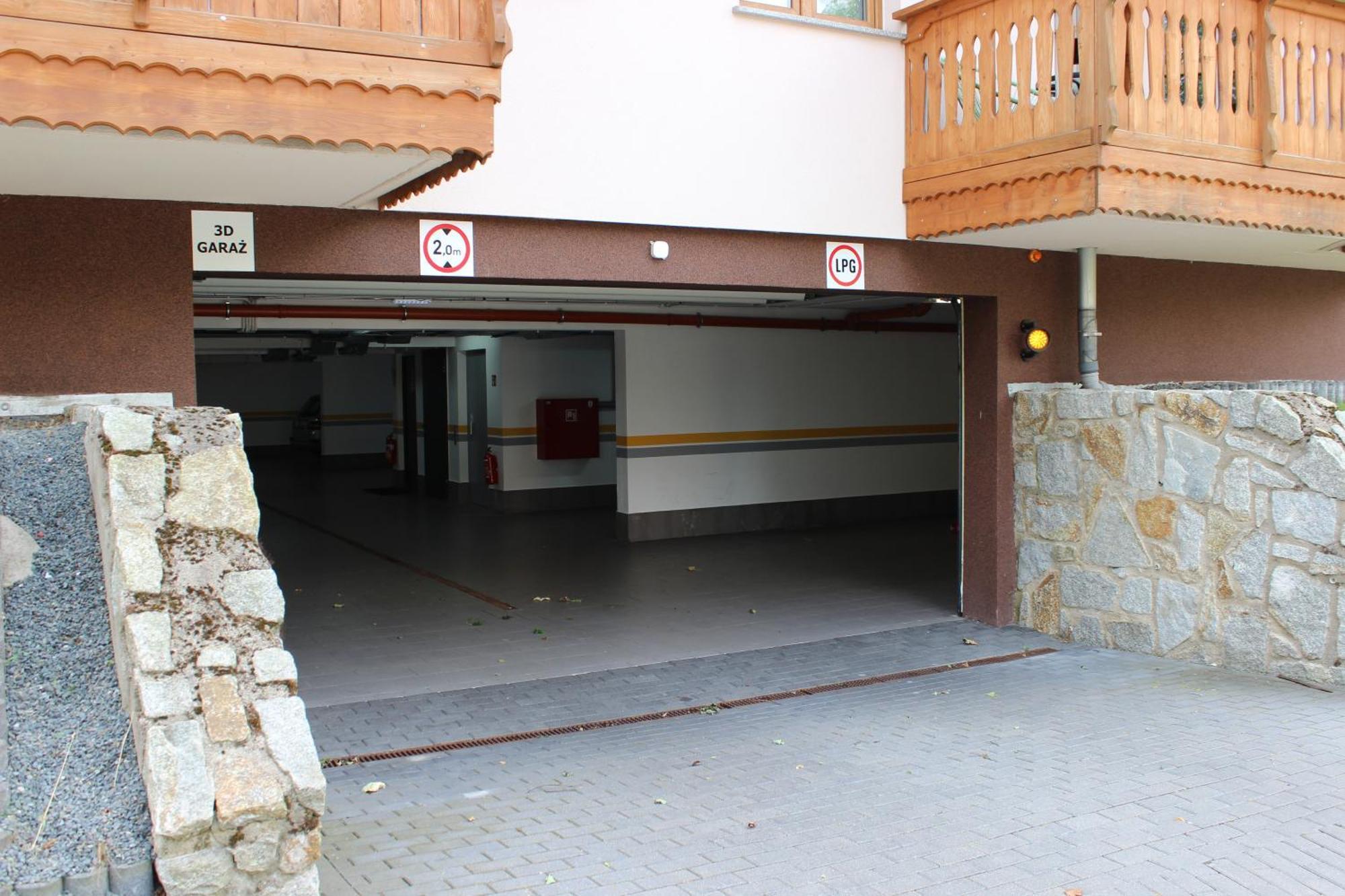 Apartament Blisko Centrum Z Garazem Karpacz Esterno foto